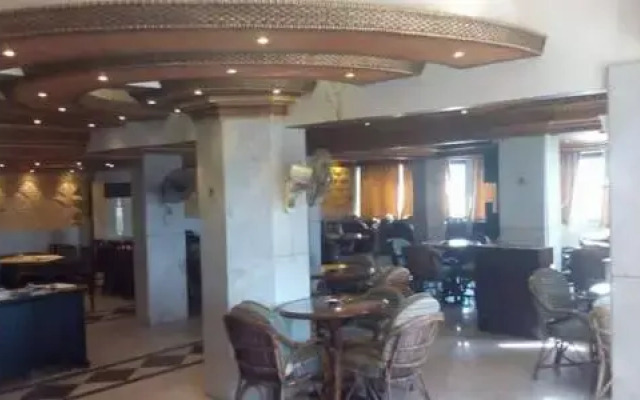 Ciao Hotel