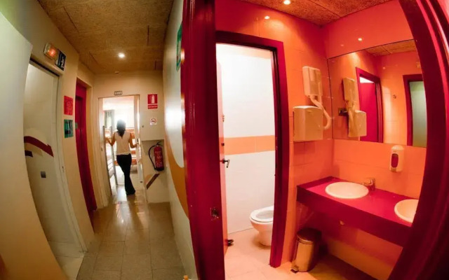 Be Sound Hostel Barcelona