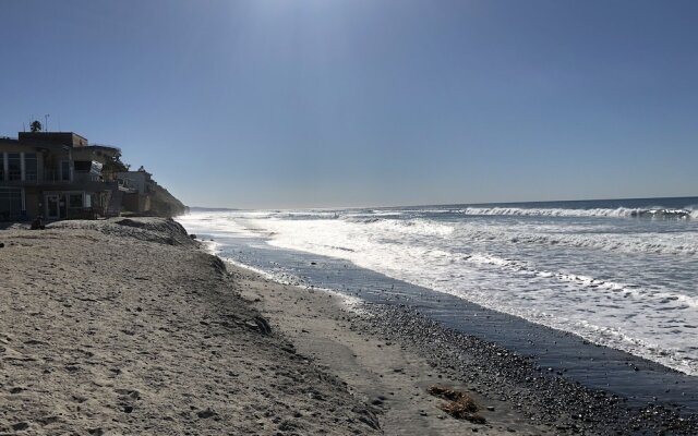 Moonlight Beach Motel
