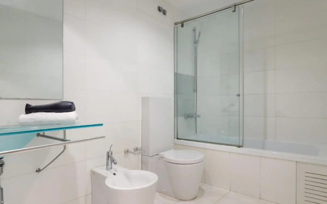 Plaça Catalunya Breathtaking 3bedroom Duplex with balcony