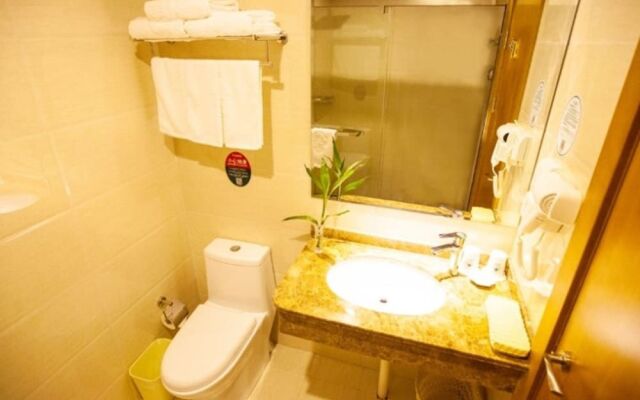 GreenTree Inn Yancheng Dongtai Huiyang Road Guofu Hotel