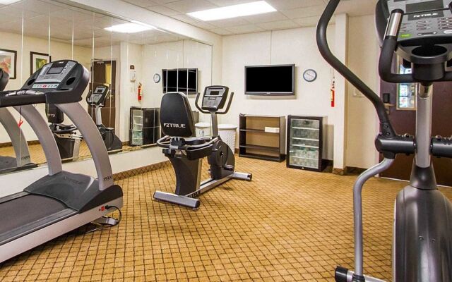 Quality Inn Clarksville - Exit 11
