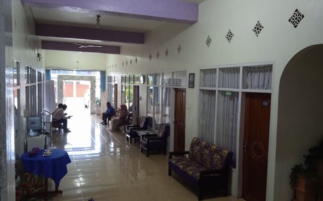 Trivadoh Syariah Hotel