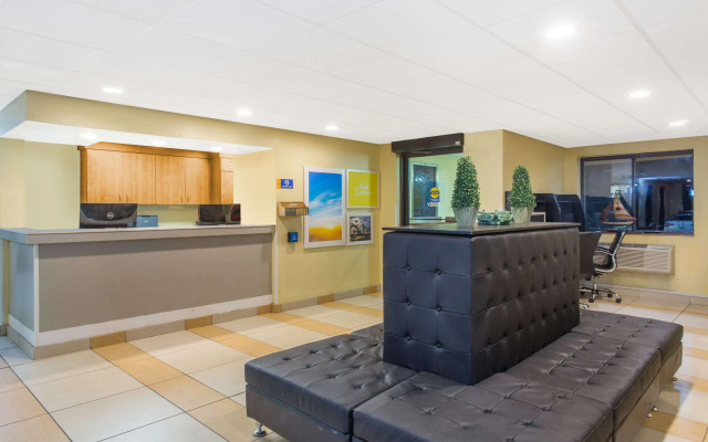 Days Inn by Wyndham Leominster/Fitchburg Area