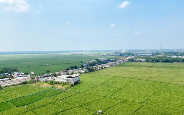 Best Deal And Homey 1Br Apartment Grand Sentraland Karawang
