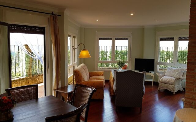 Views & luxury in Old Town