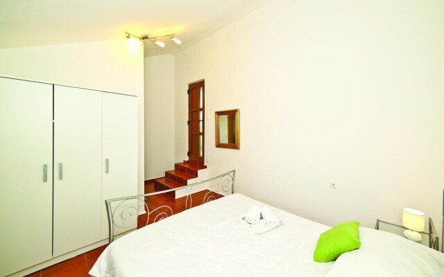 Nice Home in Plano With Wifi and 3 Bedrooms