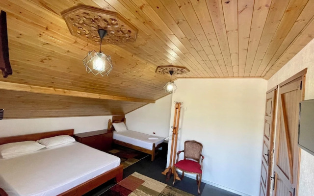 Denis Guest House