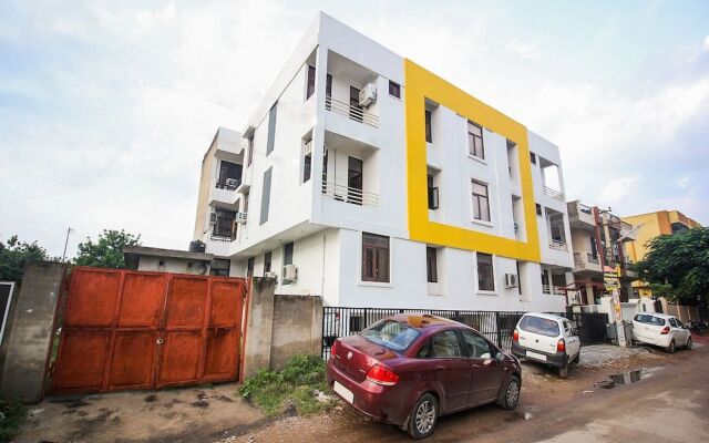 OYO Home 18790 Vibrant 2BHK