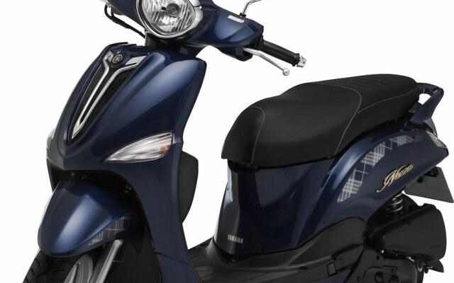 Ami Splendid Rooftop Pool