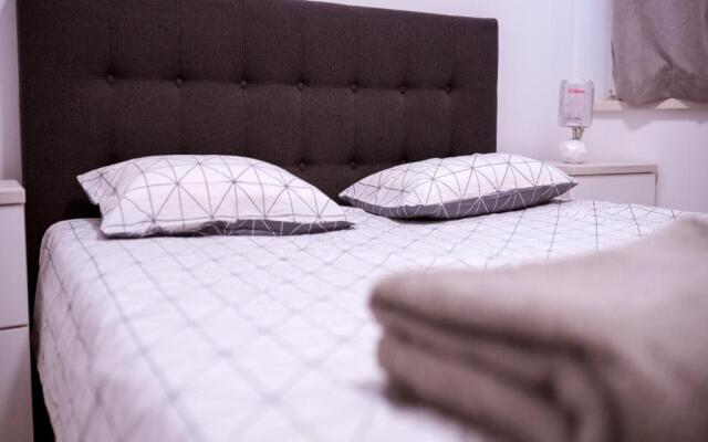 Serious Job Apartment