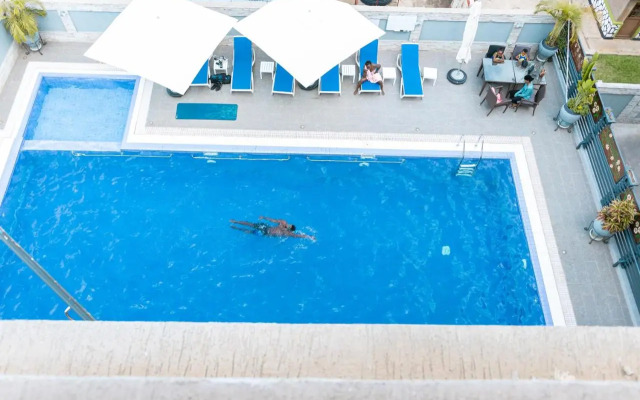 Urban Park Suites
