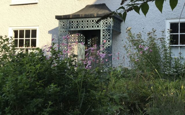 Radnor House
