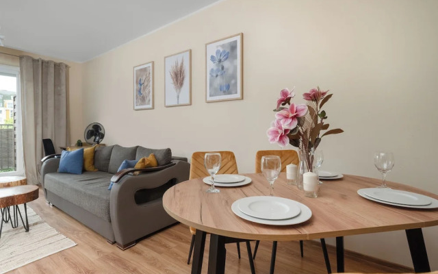 Wroclaw Apartment With Bathub by Renters