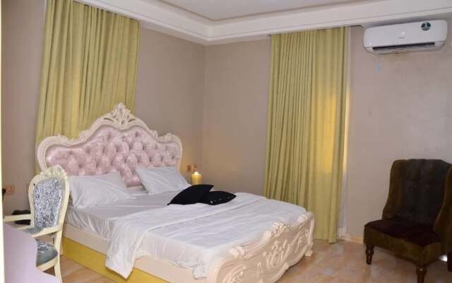 Golden Dreams Hotels and Suites Owerri