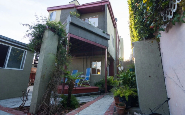 West Coast's Best Sunny Venice Dream Home!