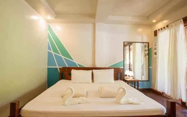 La Luna Island Resort