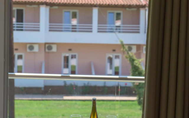 Alkyon Beach Hotel