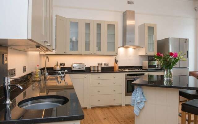 Remarkable 4-Bed House in Ashburton