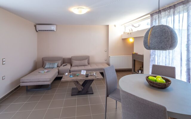 Solon - Deluxe City Center Apartment