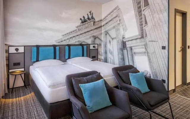 Urban Double room (full double bed)