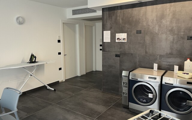 Aris Apartments & Sky Pool - Tonelli Hotels - Adult Friendly