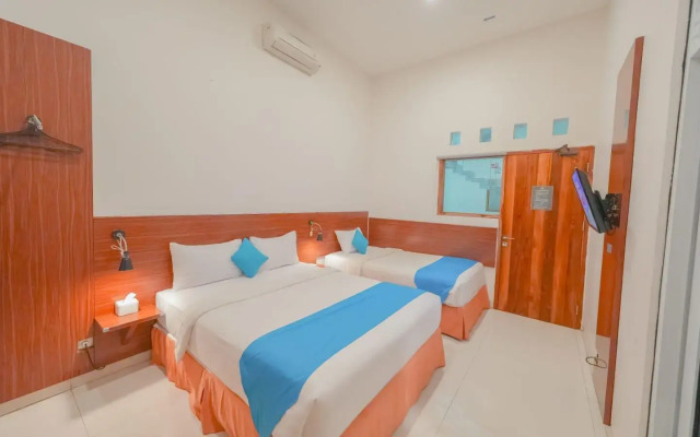 OYO Flagship 1308 Darmo Residence