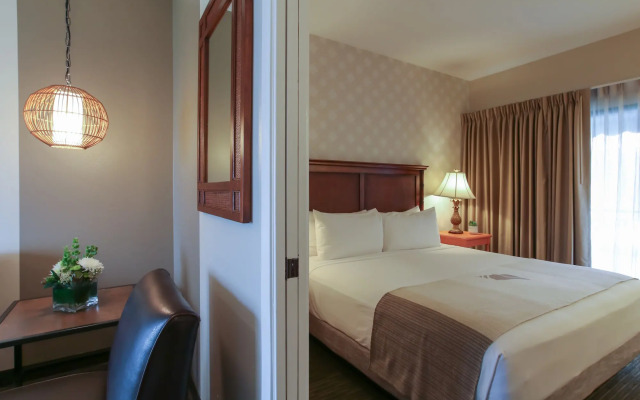 Oxford Suites Pismo Beach