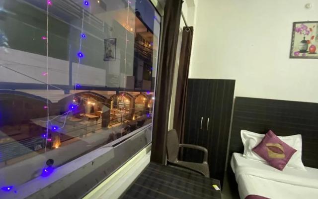 Hotel Ananta Inn