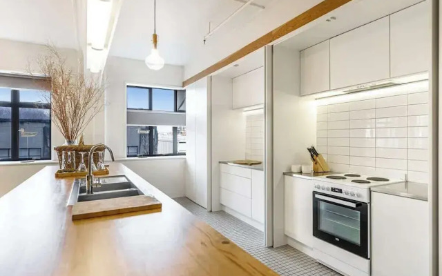 Ensuite Room In Unique K Road Apartment