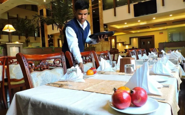 Hotel Devashish