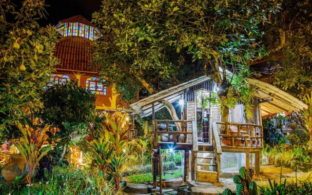 Hosteria Jardines de Chamana