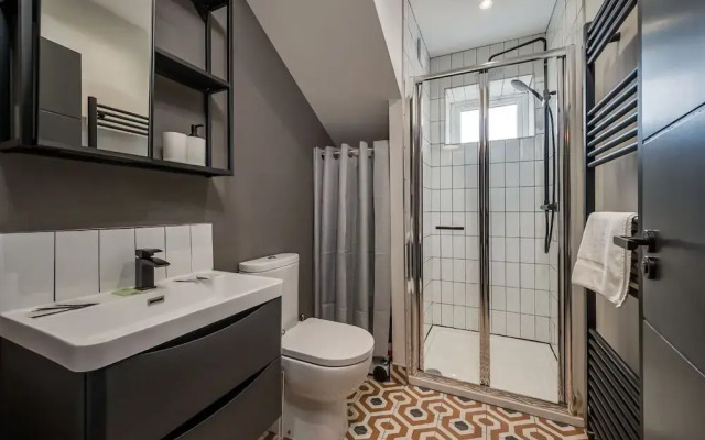 Central Belfast Apartments: University Street