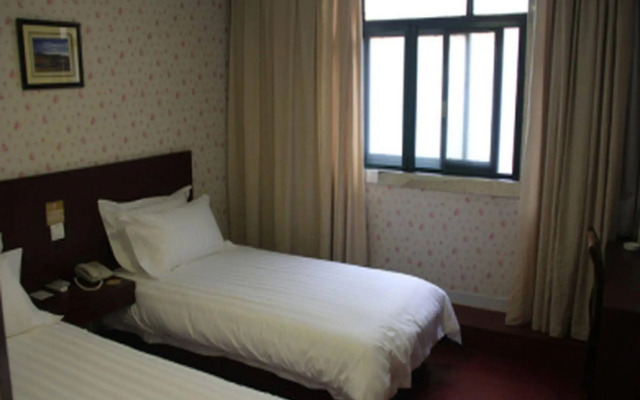Holiday Inn Express Shanghai Pudong Airport