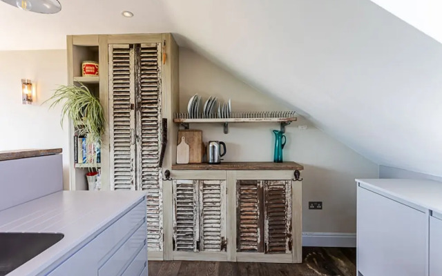 Stunning Penthouse Apartment Near Battersea Park