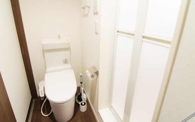 Base Hanegi Apartment