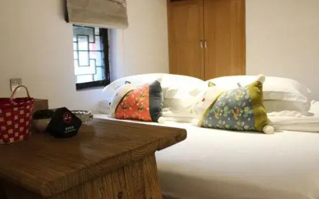 Liqun liuyuefeng Homestay