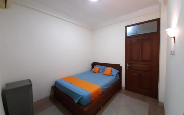OYO 91327 Residence 38