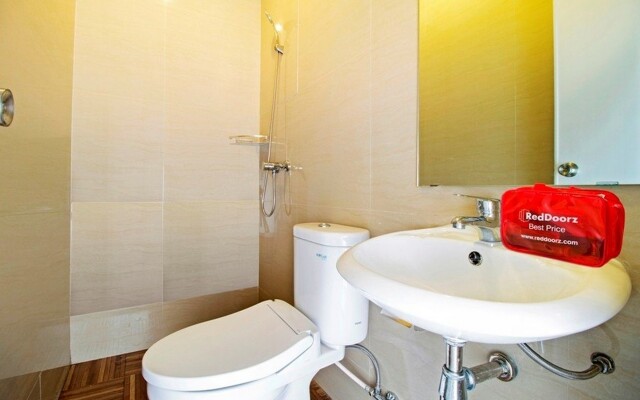 RedDoorz Plus @ Cideng Barat