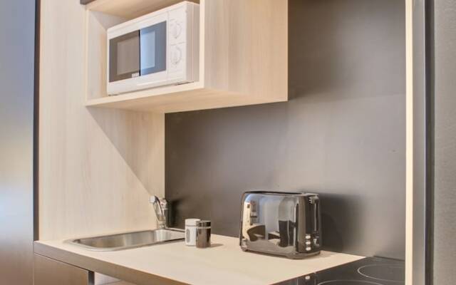 Estudios y Habitaciones Modernas en PAMPLONA, SK