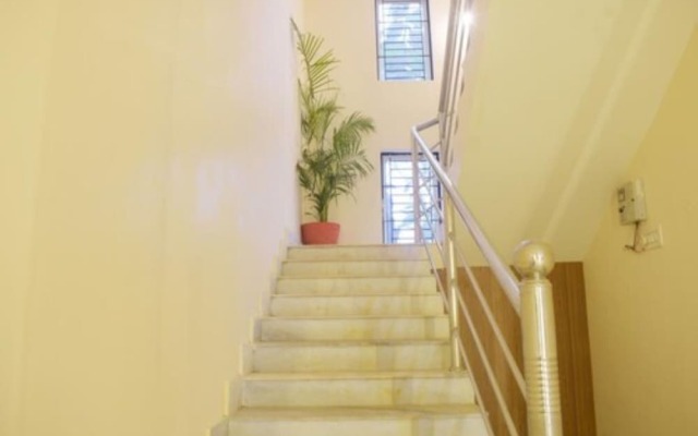 Goroomgo Luxury Star Inn Sum Hospital Bhubaneswar