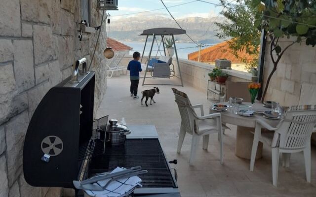 SEA View - A1