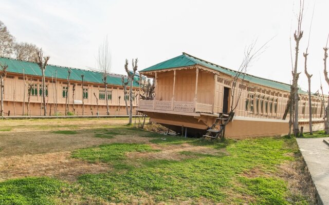 Oyo 14629 Ibrahim Group Of Houseboats