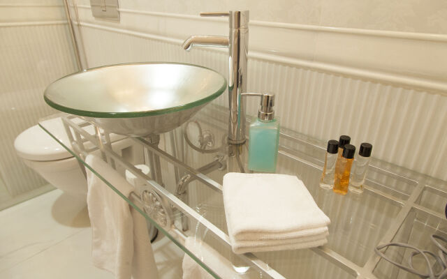 Villa Pera Suite Hotel