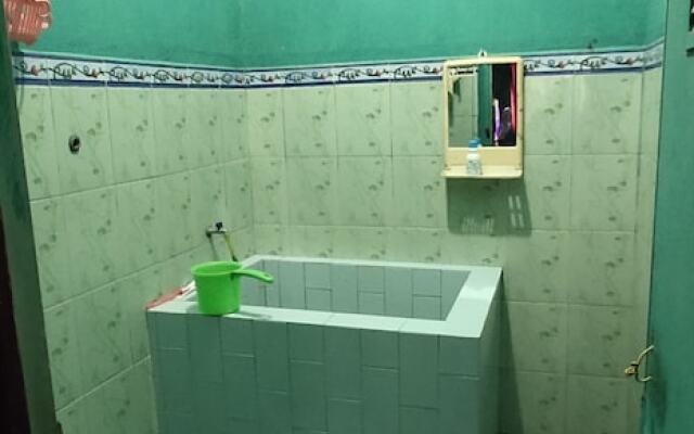 Sutrisno Homestay - Hostel