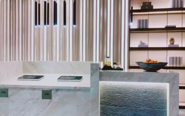 Orange Hotel （Yining  Wanrong Square  Hanbin Park）