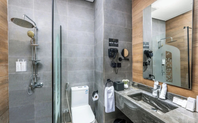 Elaf Qinwan Hotel