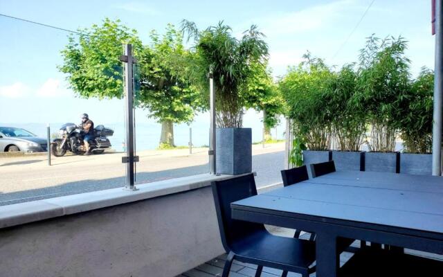 Superbe studio en bord du lac