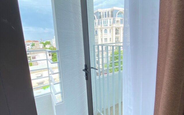 GOODTECH LUXURY  Hotel & Apartment