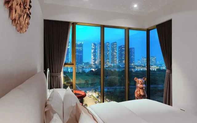 The Crest Residence Luxury by Metropole – Guest Rooms – Ho Chi Minh City